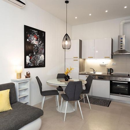 Moon Apartment سبليت المظهر الخارجي الصورة