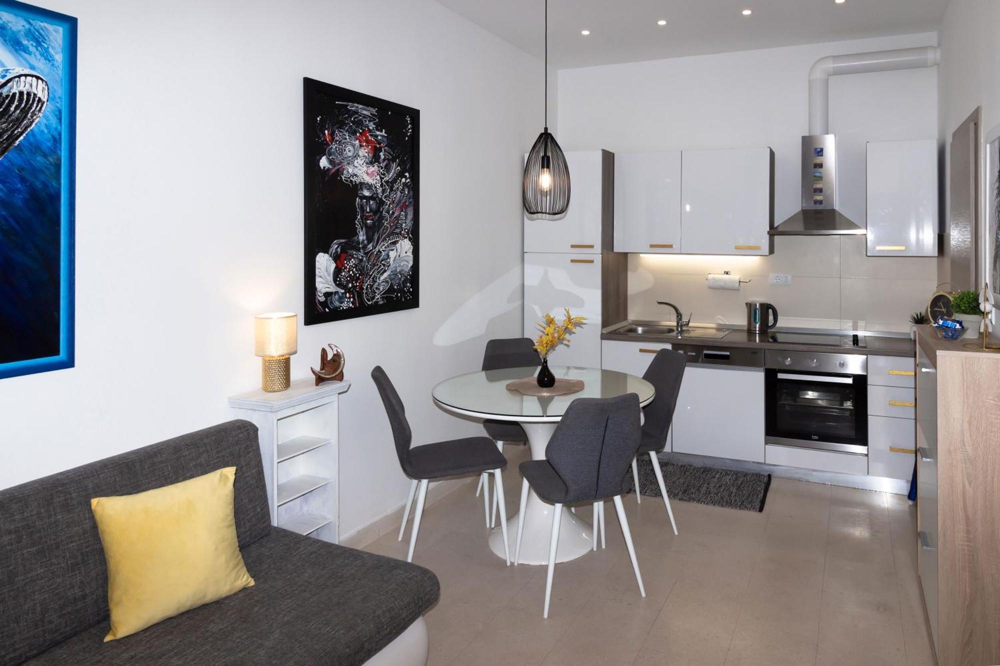 Moon Apartment سبليت المظهر الخارجي الصورة